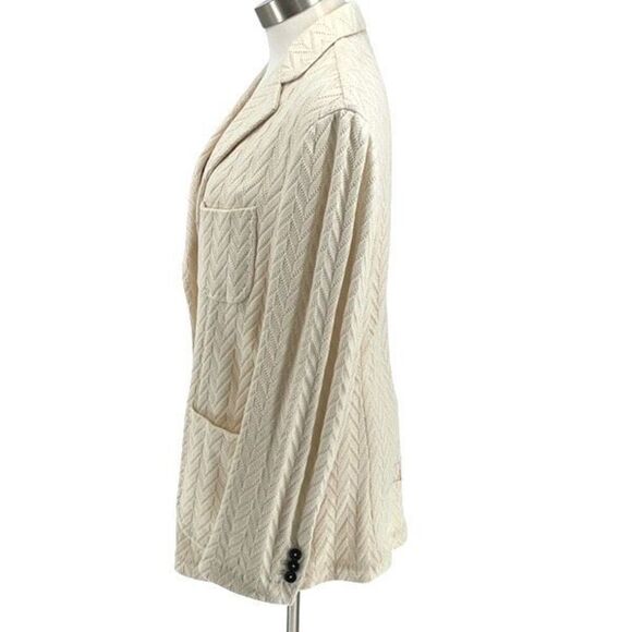 Fortela Womens Two Button Notch Lapel Long Sleeve Knit Blazer Cream Size 10 US 4 - Picture 5 of 13